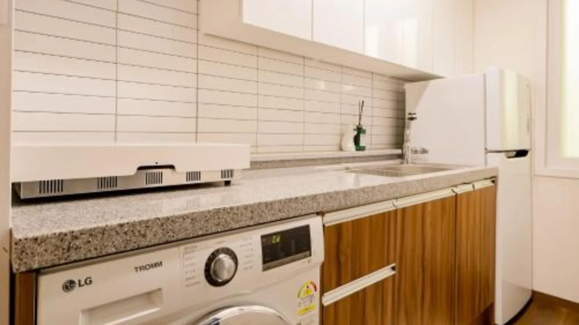 서울 혜화역, 종로, 명동5분,홍대,이태원20분 3성급 싱글룸 수영장