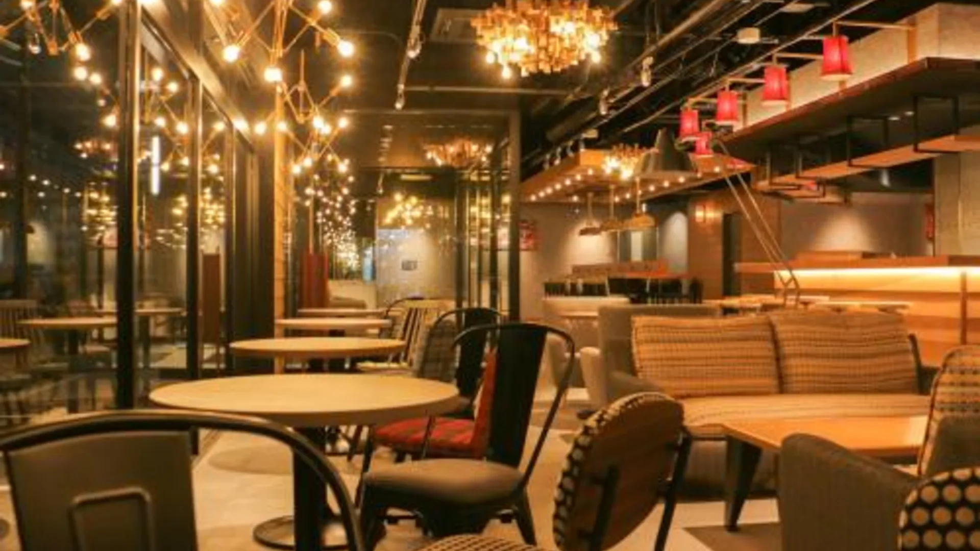 오사카 우메다홀릭 호텔 3성급 호텔 수영장