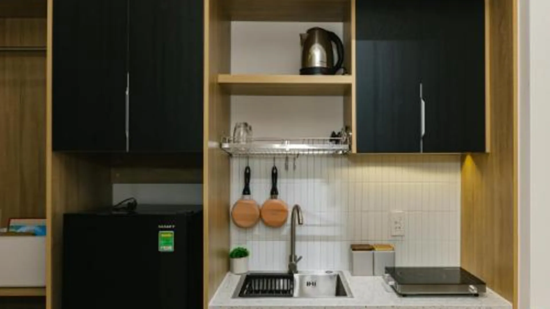 호치민 비 스테이케이션 4성급 게스트하우스 전망