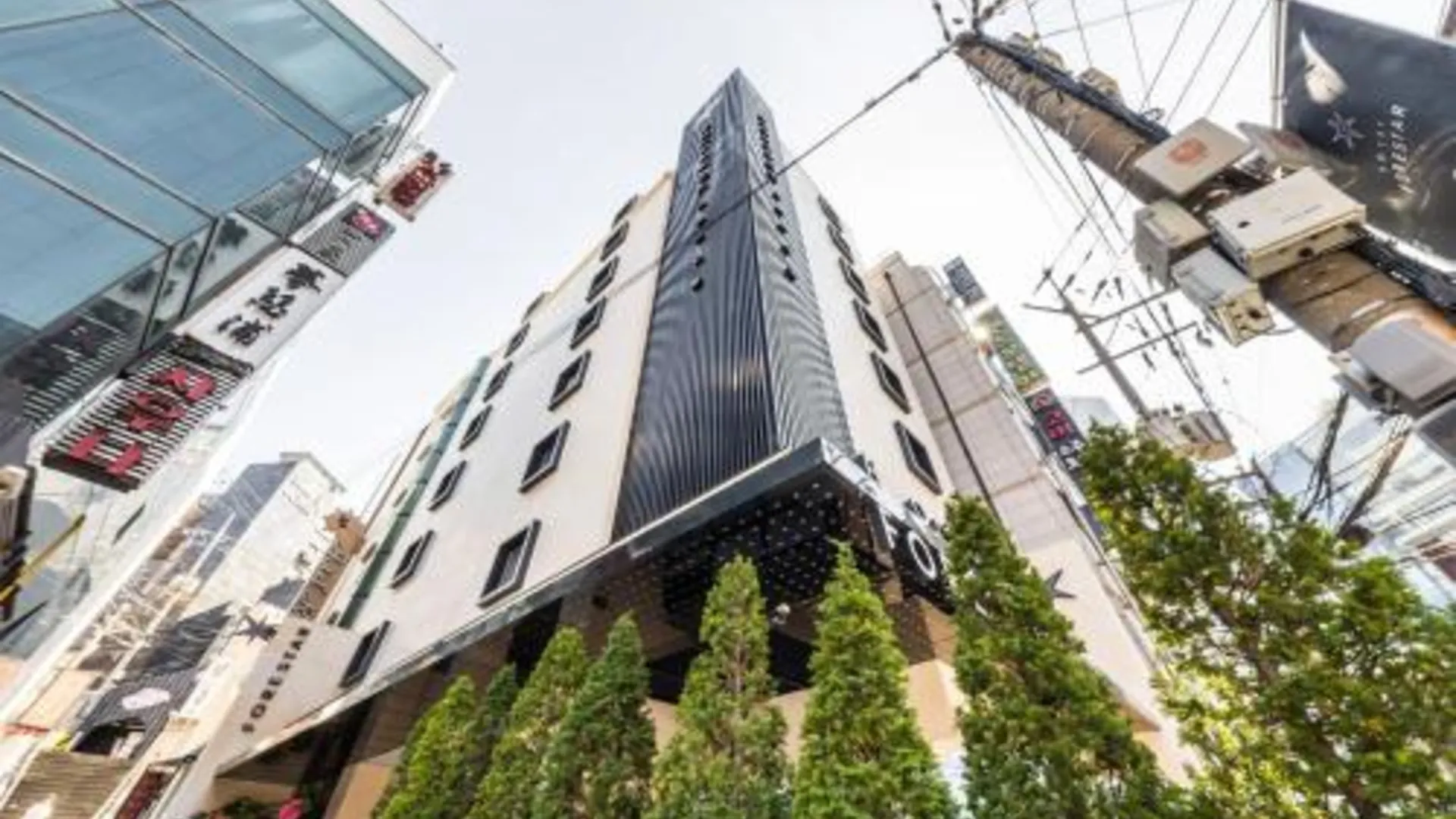 서울 신촌 포레스타 2성급 호텔 로비