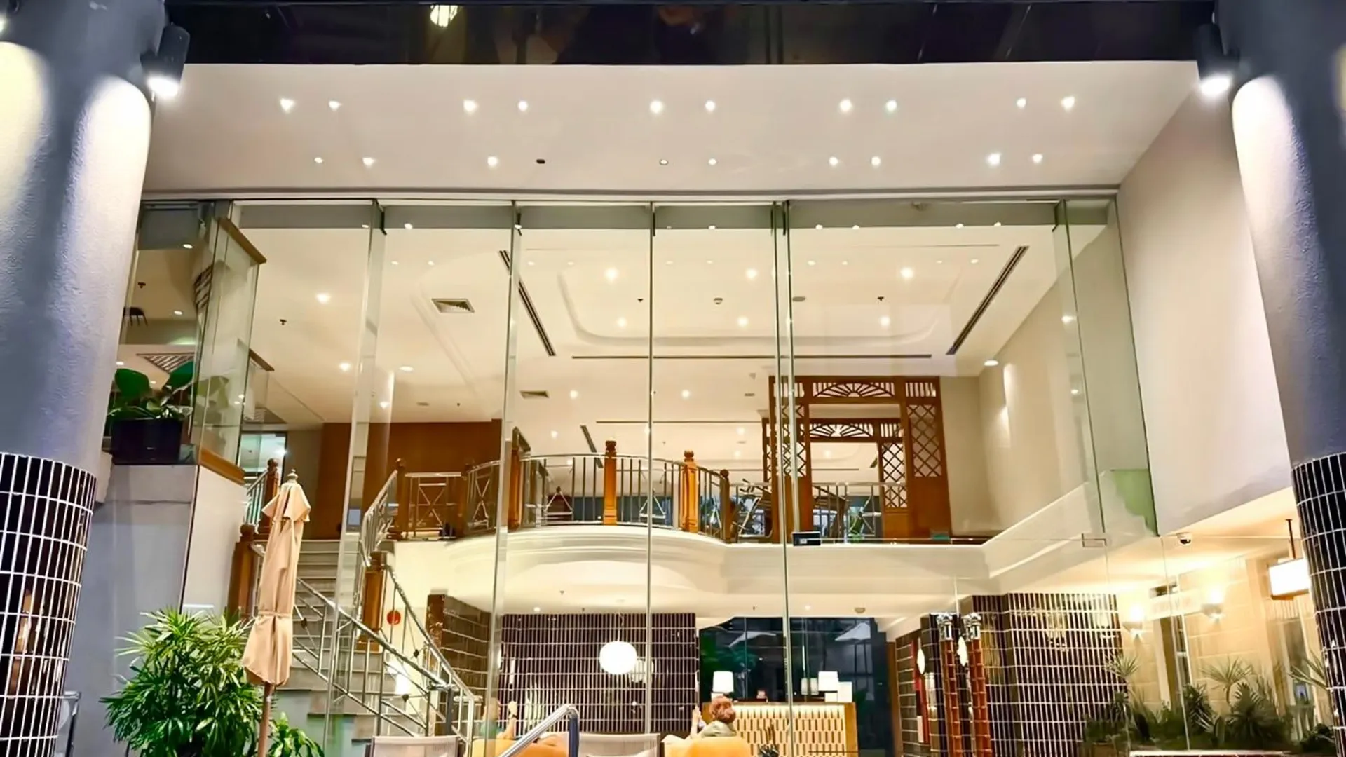 방콕 실롬 세린 호텔 4성급 호텔 객실