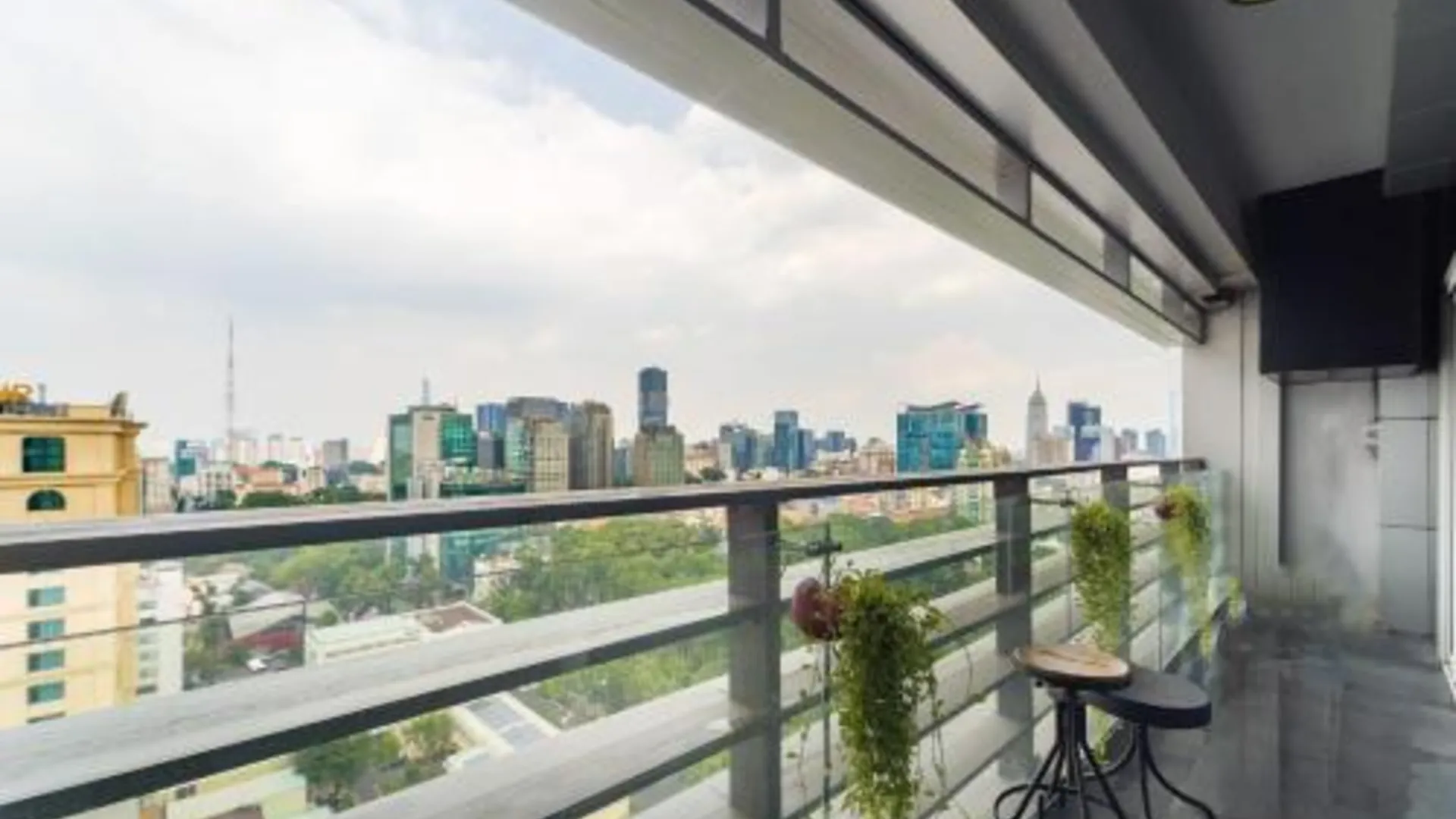 호치민 Sailing Tower City Central Apartments 4성급 게스트하우스 수영장