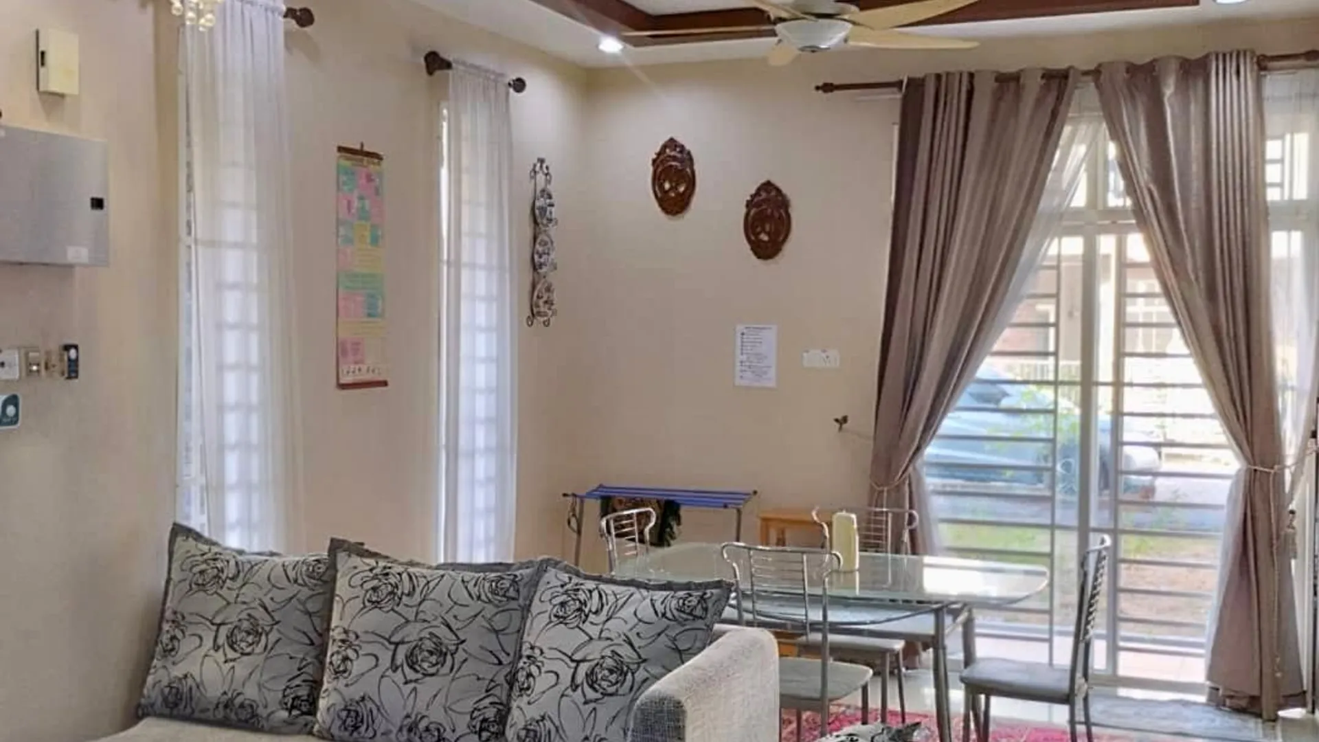 알로스타 / 알로르세타르 케팔라 바타스의 프라이빗 하우스 (100m², 침실 4개, 프라이빗 욕실 3개) 3성급 게스트하우스 객실