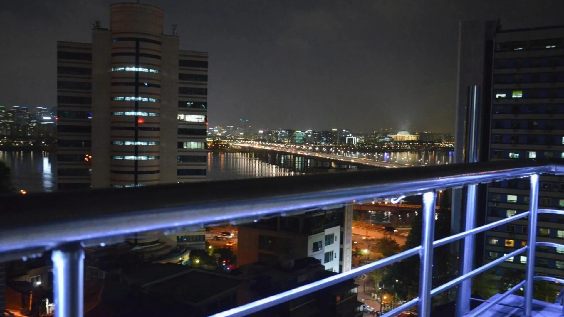 서울 한강 레지던스 앤 게스트하우스 인 서울 1성급 호텔 스위트룸