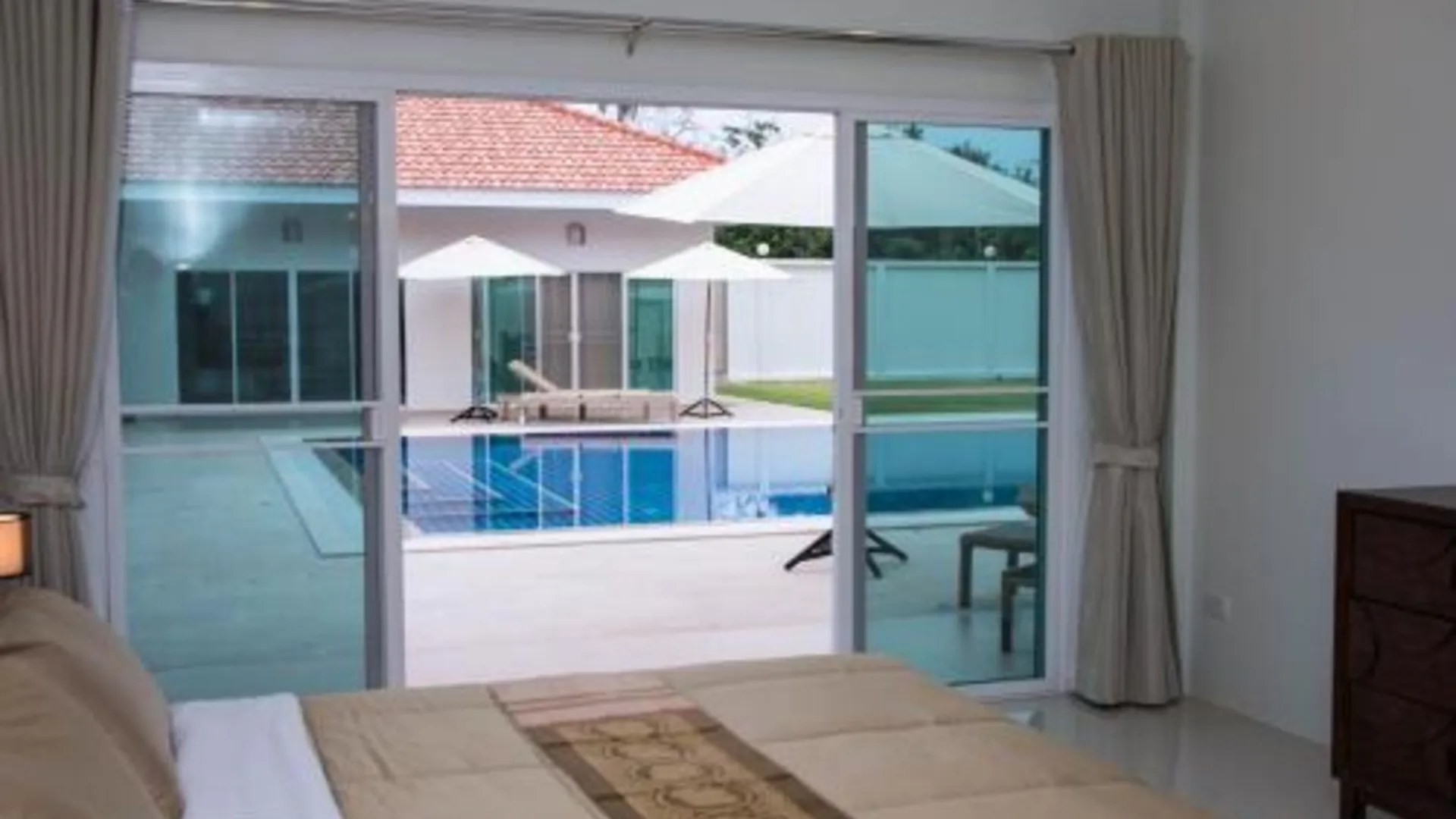 푸켓 빌라 타 마프라오 4성급 호텔 스위트룸