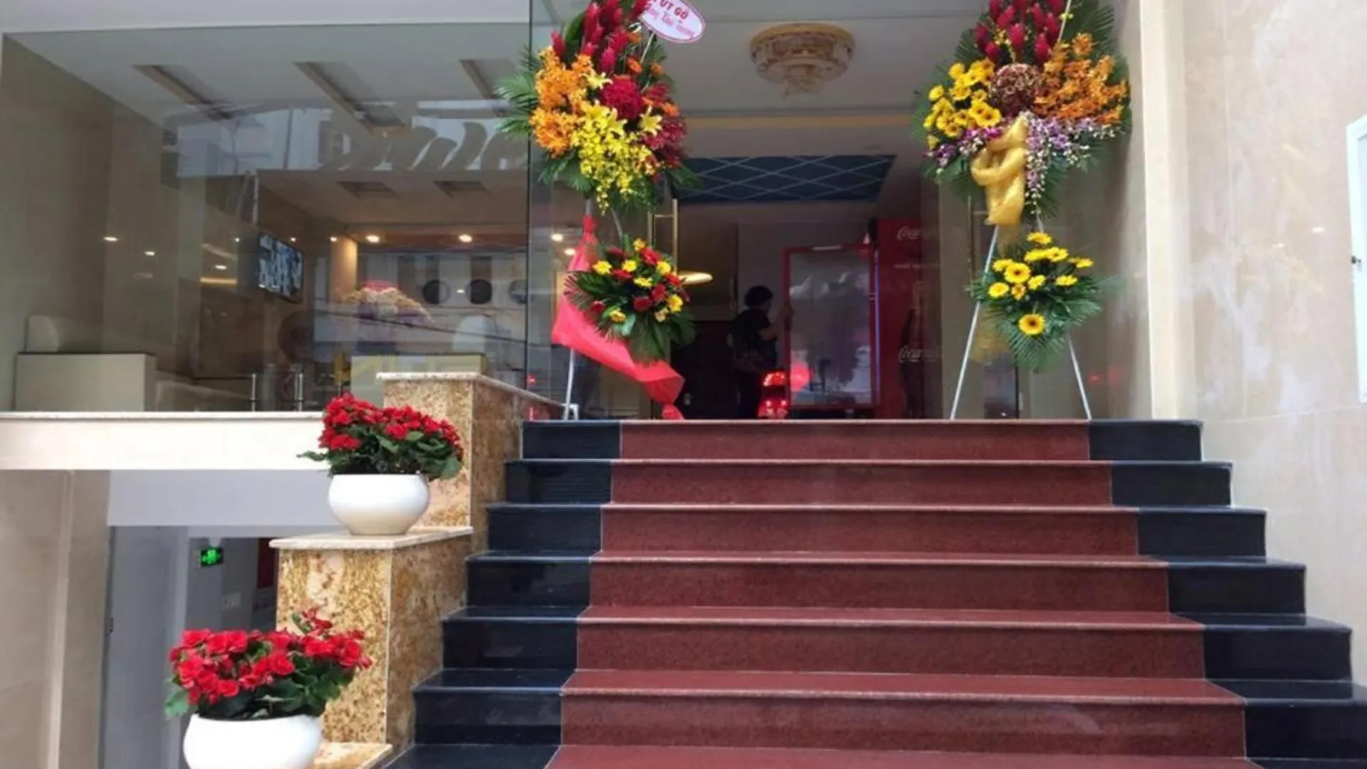 호치민 스위트 호텔 2성급 호텔 외관