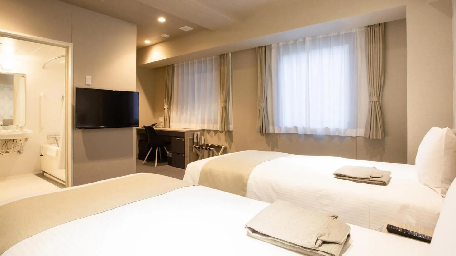 오사카 쿠레타케 인 오사카 미도스지 혼마치 3성급 호텔 스위트룸