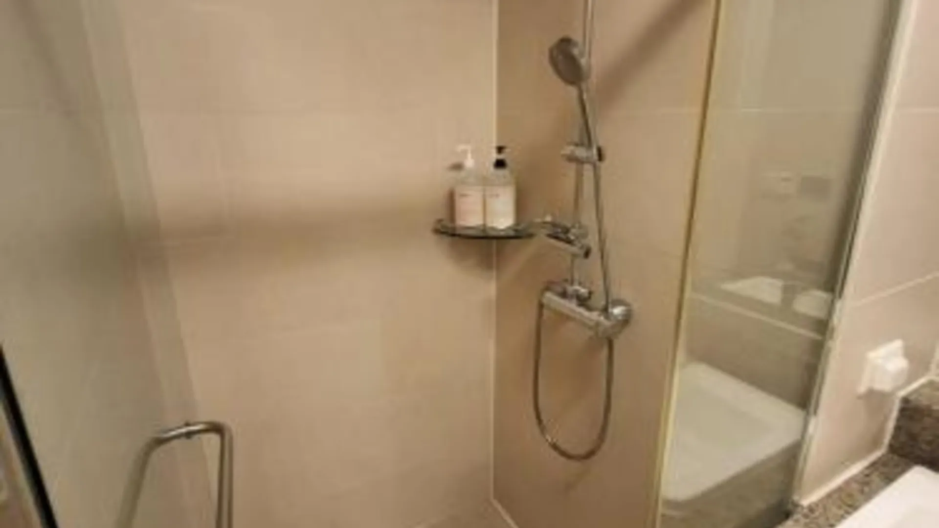 서울 1-3507#Sinnonhyeon High-rise View #Garden View #Gangnam Station Line 2, Sinbundang Line #Sinnonhyeon 3성급 싱글룸 부대시설