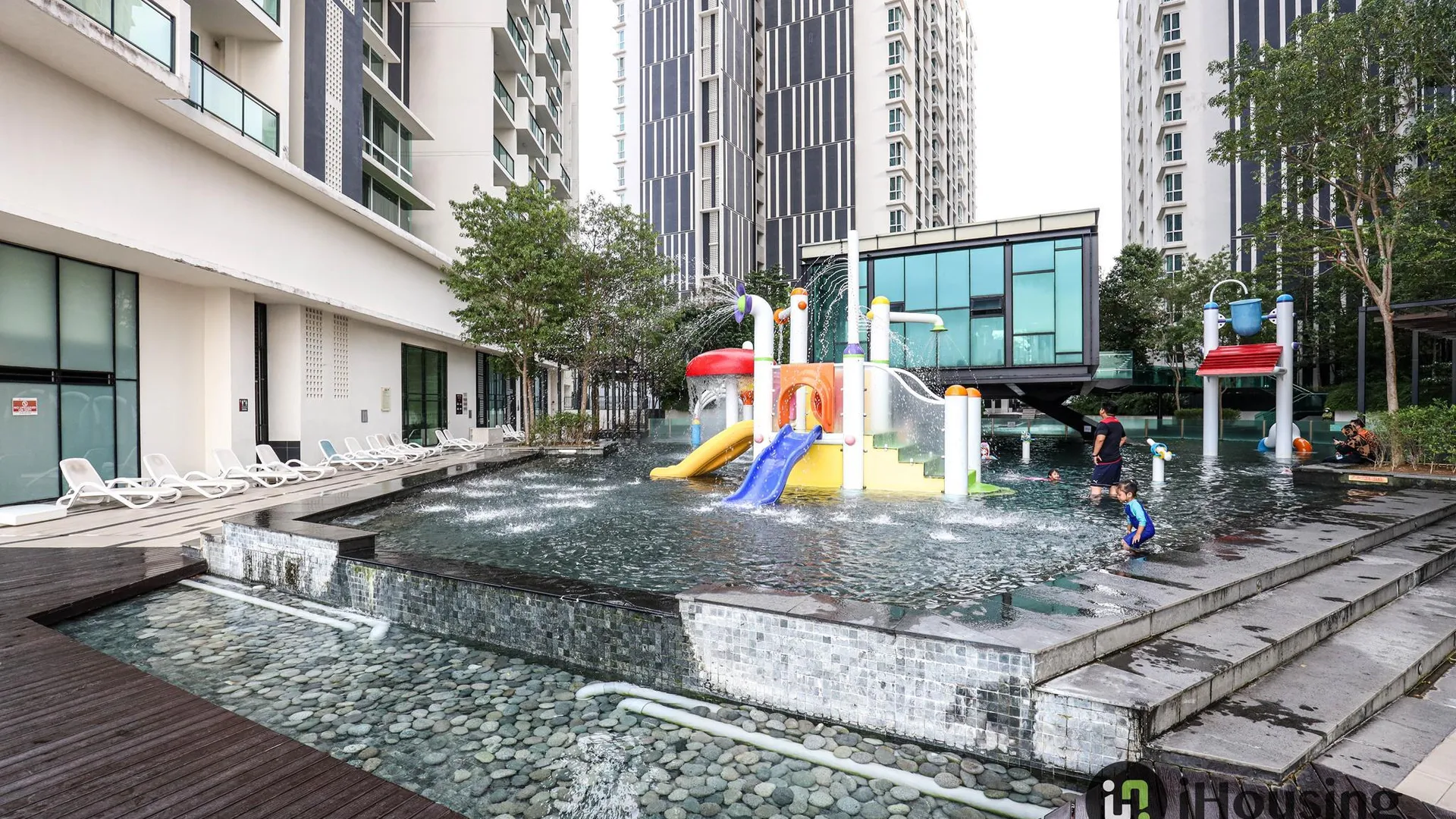 말라카 The Shore 4Pax Room Gigantic Pool 2106 | I Housing 2성급 게스트하우스 객실