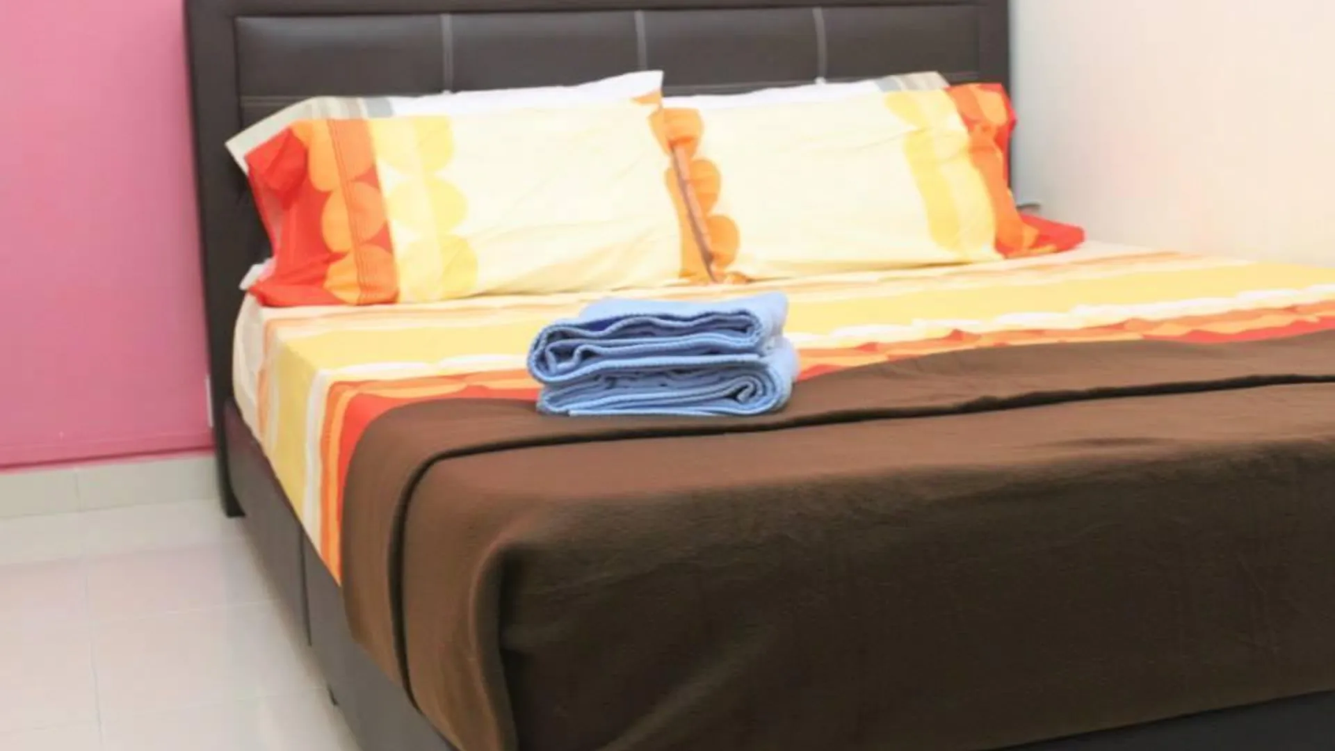 쿠안탄 베세라의 프라이빗 하우스 (1200m², 침실 3개, 프라이빗 욕실 2개) 2성급 싱글룸 객실