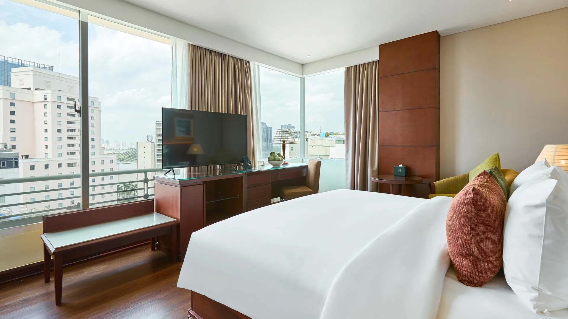 호치민 킨 호텔 티삭 4성급 호텔 스위트룸