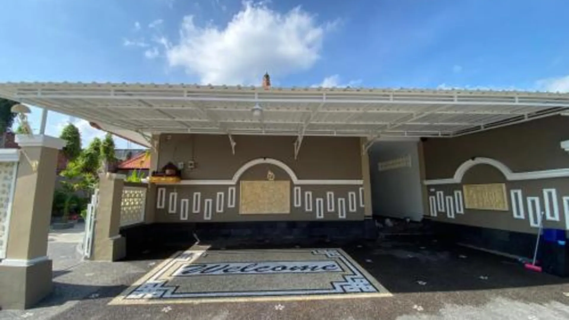 발리 Penginapan angsoka 2 3성급 호텔 수영장