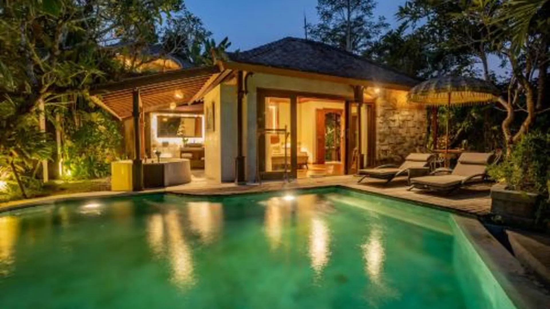 발리 나우 빌라 우붓 4성급 호텔 스위트룸