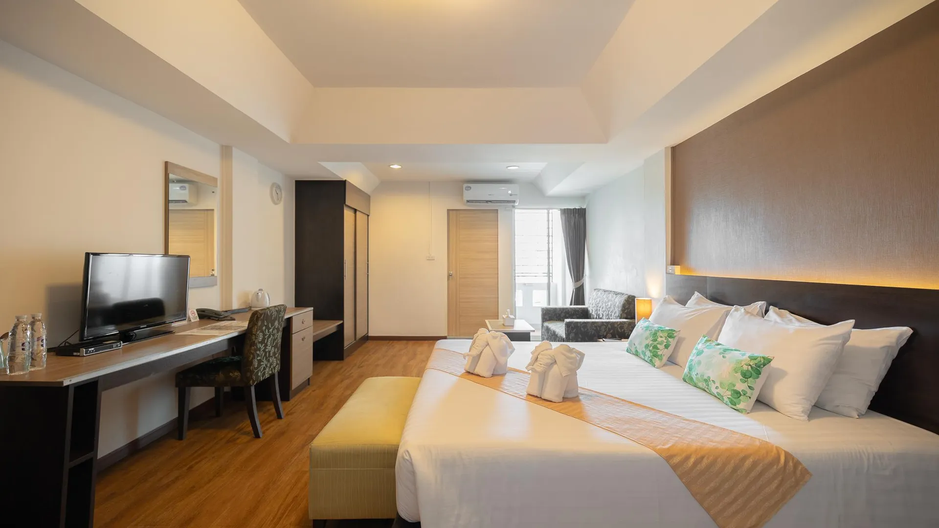 방콕 골든 제이드 수완나품 호텔 3성급 호텔 객실