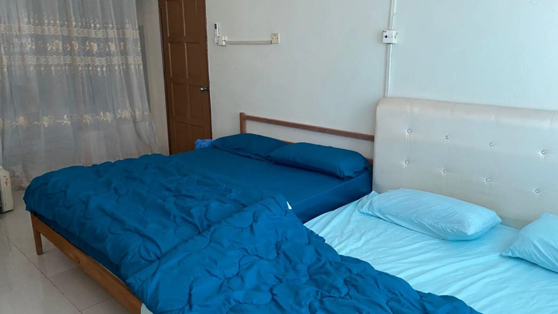 조호바루 / 조호르바루 반다르 바루 페르마스 자야의 프라이빗 하우스 (1540m², 침실 4개, 프라이빗 욕실 5개) 3성급 게스트하우스 스위트룸