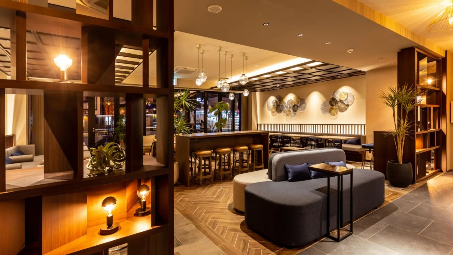 오사카 Doutonbori Crystal Exe 3성급 호텔 로비