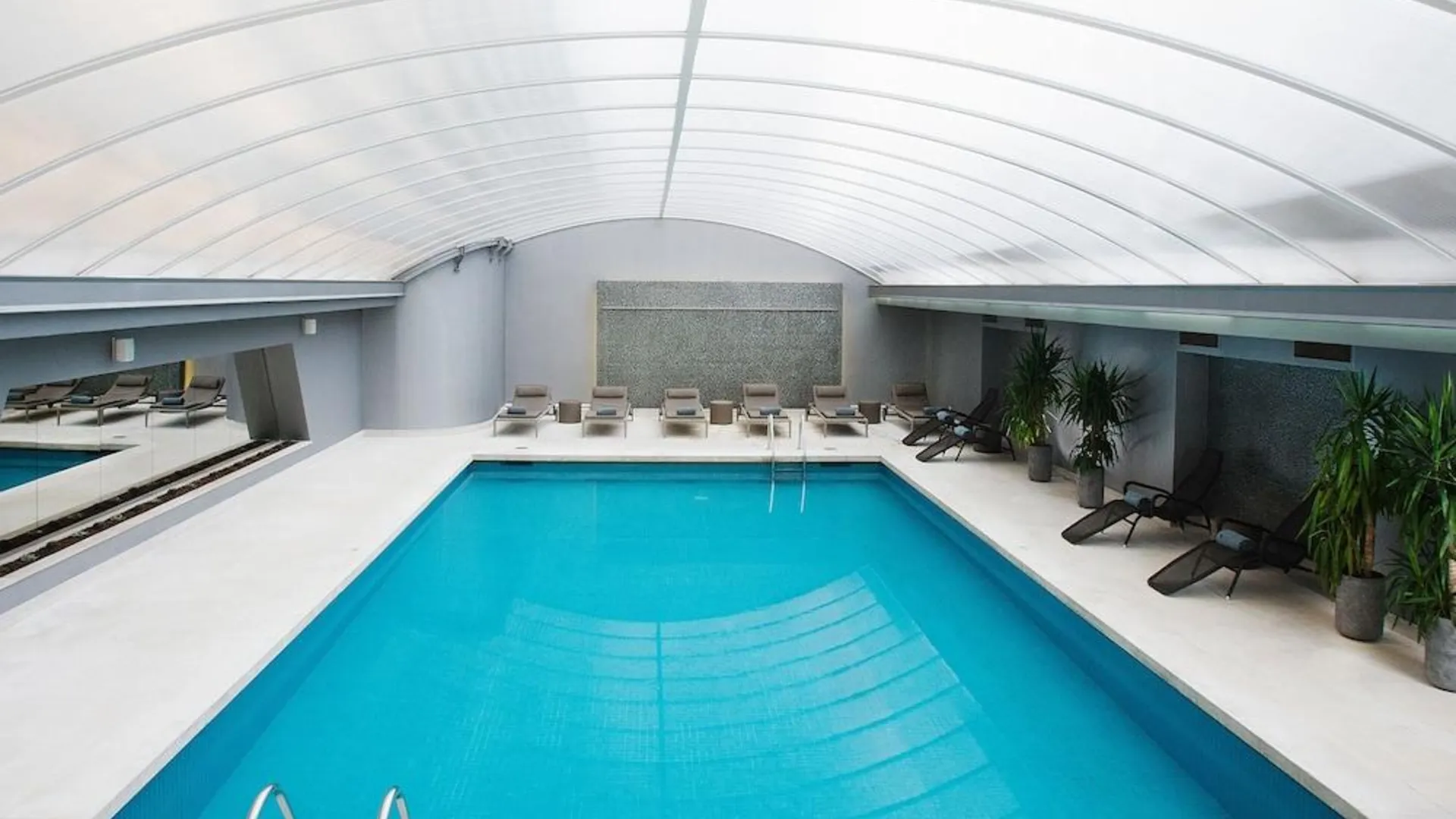 리스본 알티스 스위트 4성급 호텔 로비