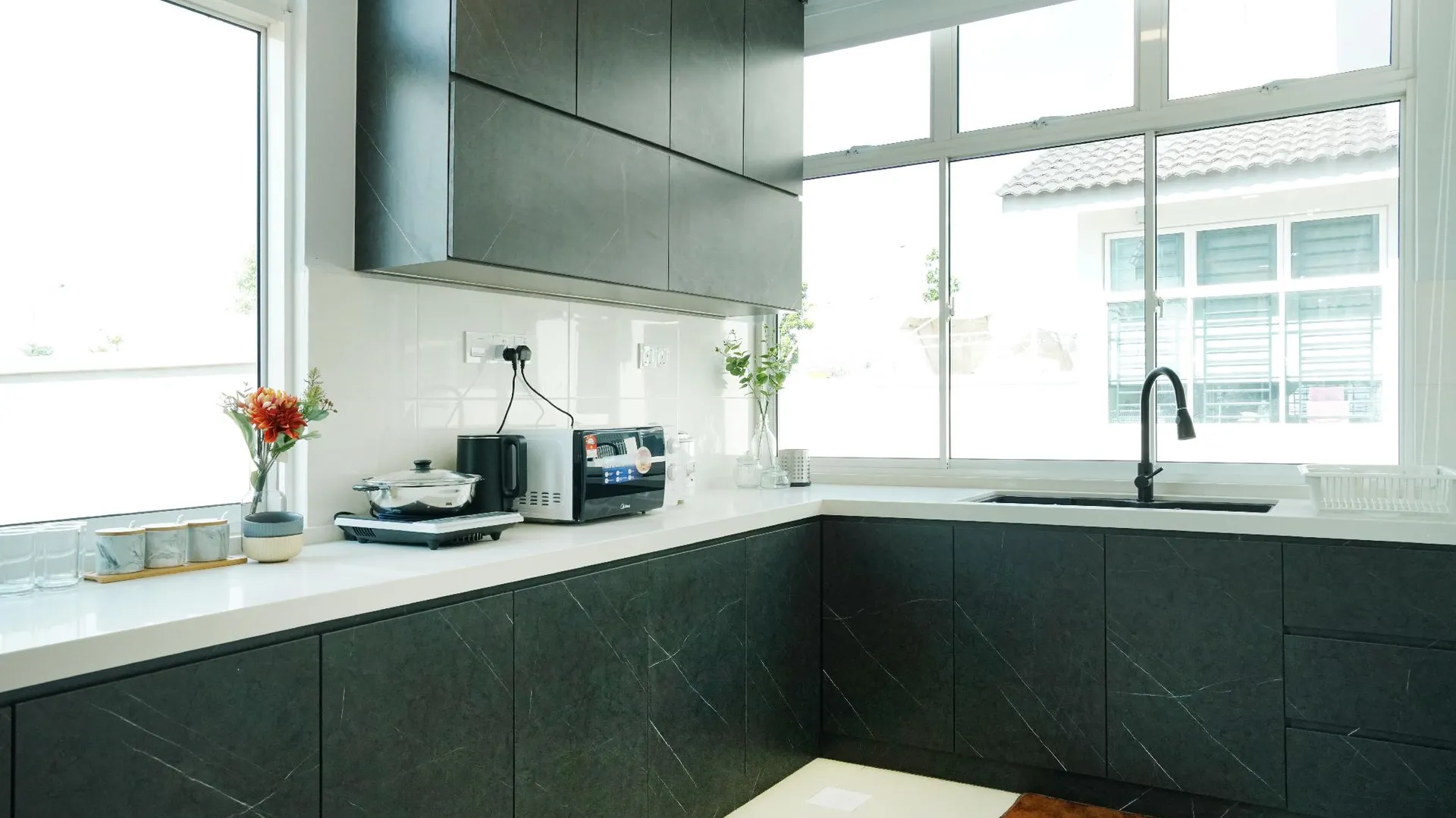 데사루 반다르 페나와르의 프라이빗 하우스 (194m², 침실 4개, 프라이빗 욕실 3개) 3성급 싱글룸 전망