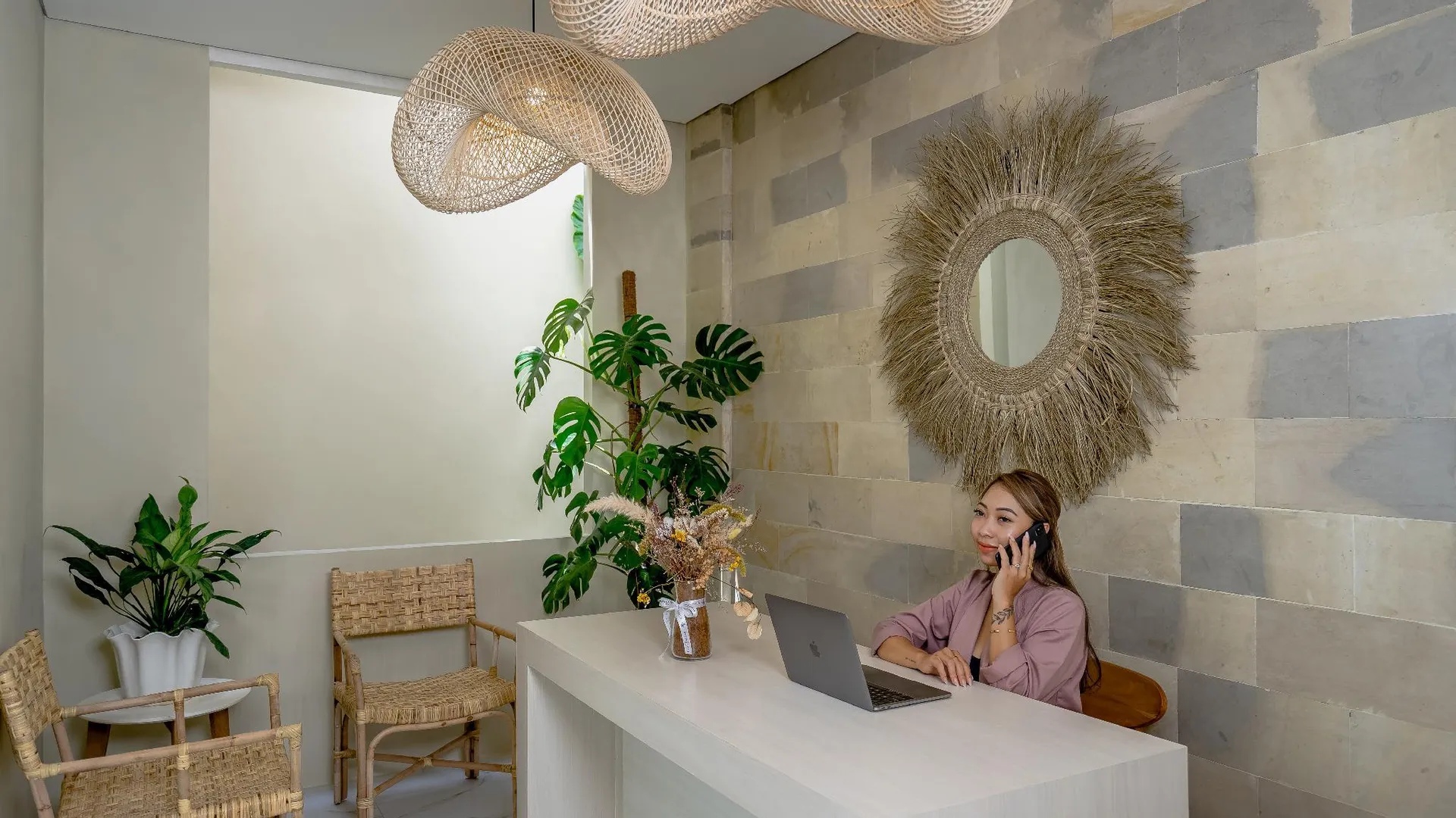 발리 데바 아메르타 아파르트멘 1성급 호텔 레스토랑