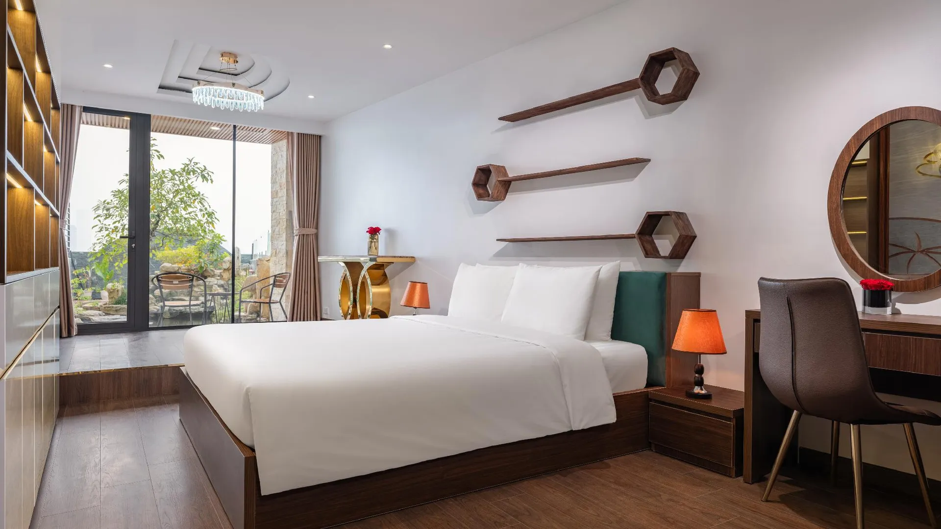 하노이 문라이트 테이 호 4성급 호텔 스위트룸