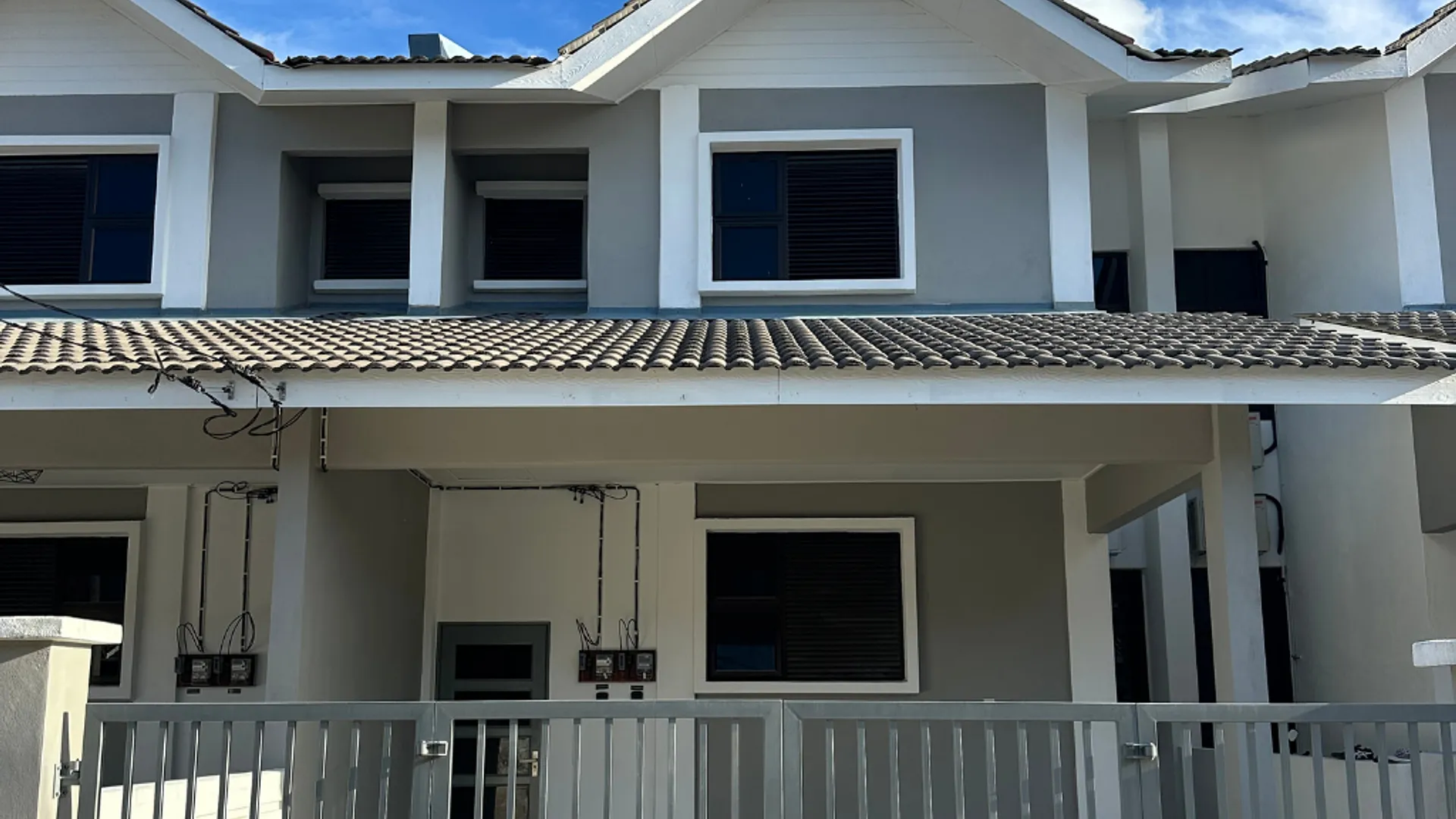 쿠알라테렝가누 세베랑 타키르 / 공항의 프라이빗 하우스 (m², 침실 4개, 프라이빗 욕실 4개) 1성급 싱글룸 객실