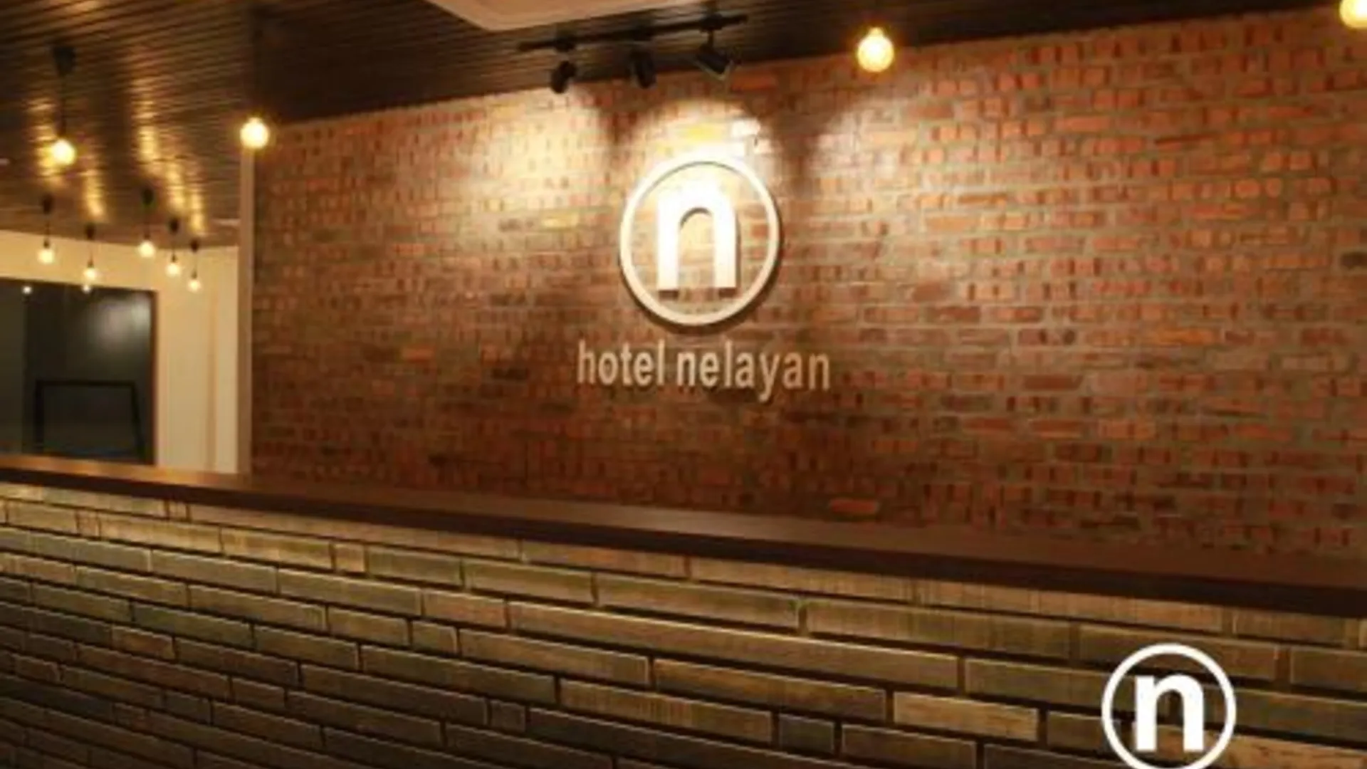 팡코르 호텔 네라얀 2성급 호텔 수영장