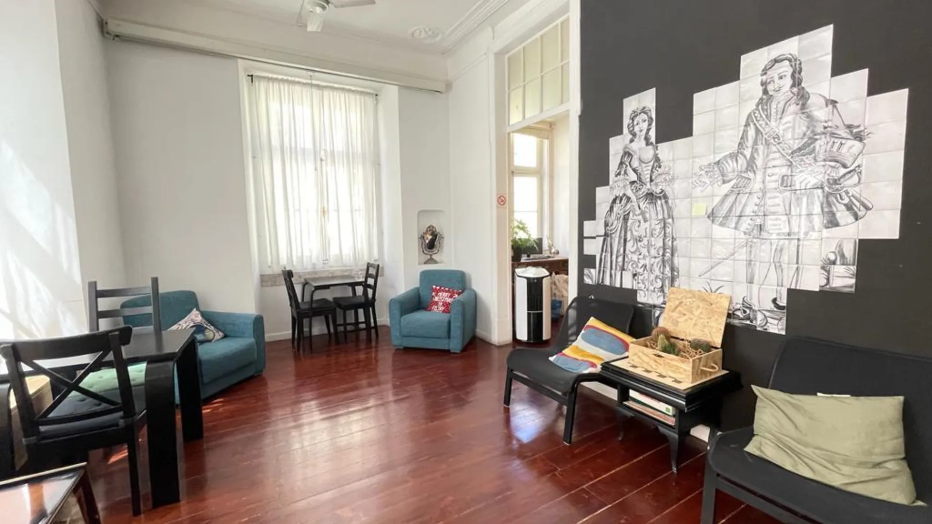 리스본 로시오 호스텔 4성급 호텔 로비