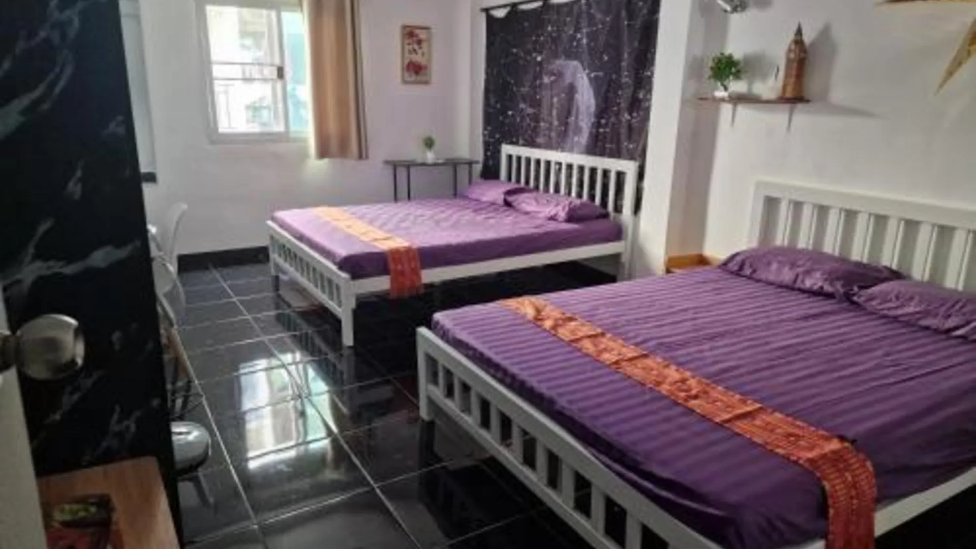 방콕 BTL Sunny 3성급 호텔 전망