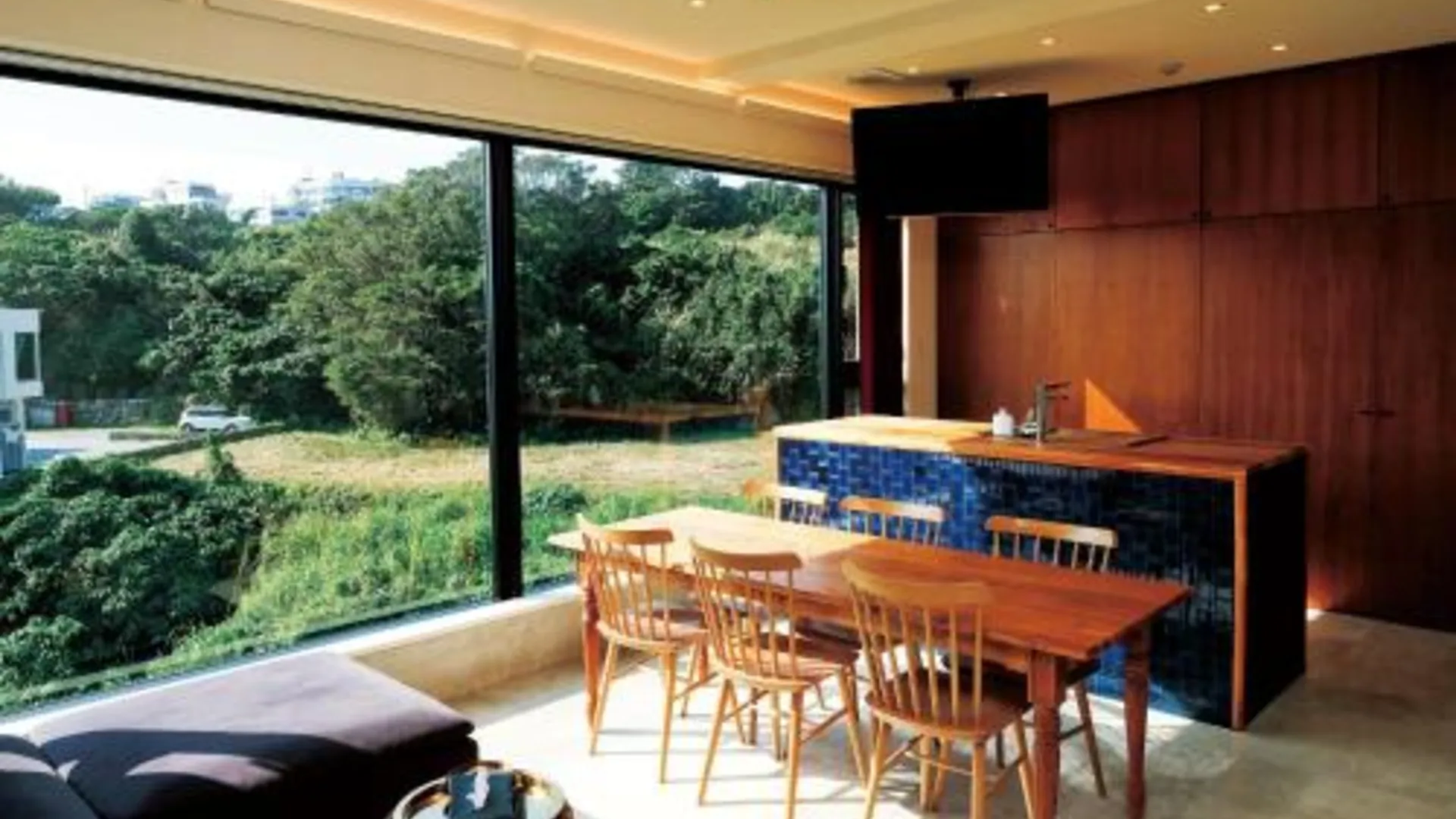 오키나와 본섬 츄락스 오키나와 요미탄【디자이너 콘도미니엄 호텔】 4성급 호텔 로비