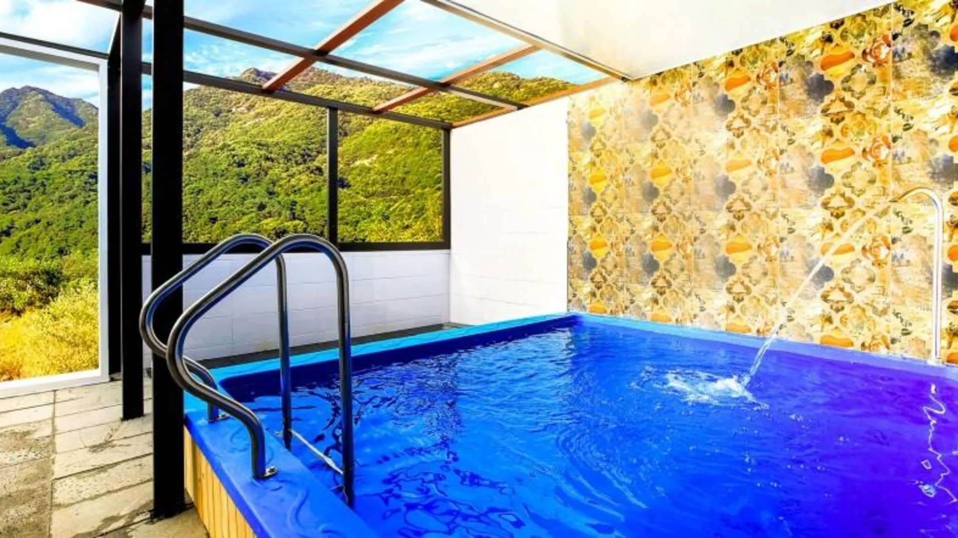 울산 울산 클럽33풀빌라 2성급 게스트하우스 전망