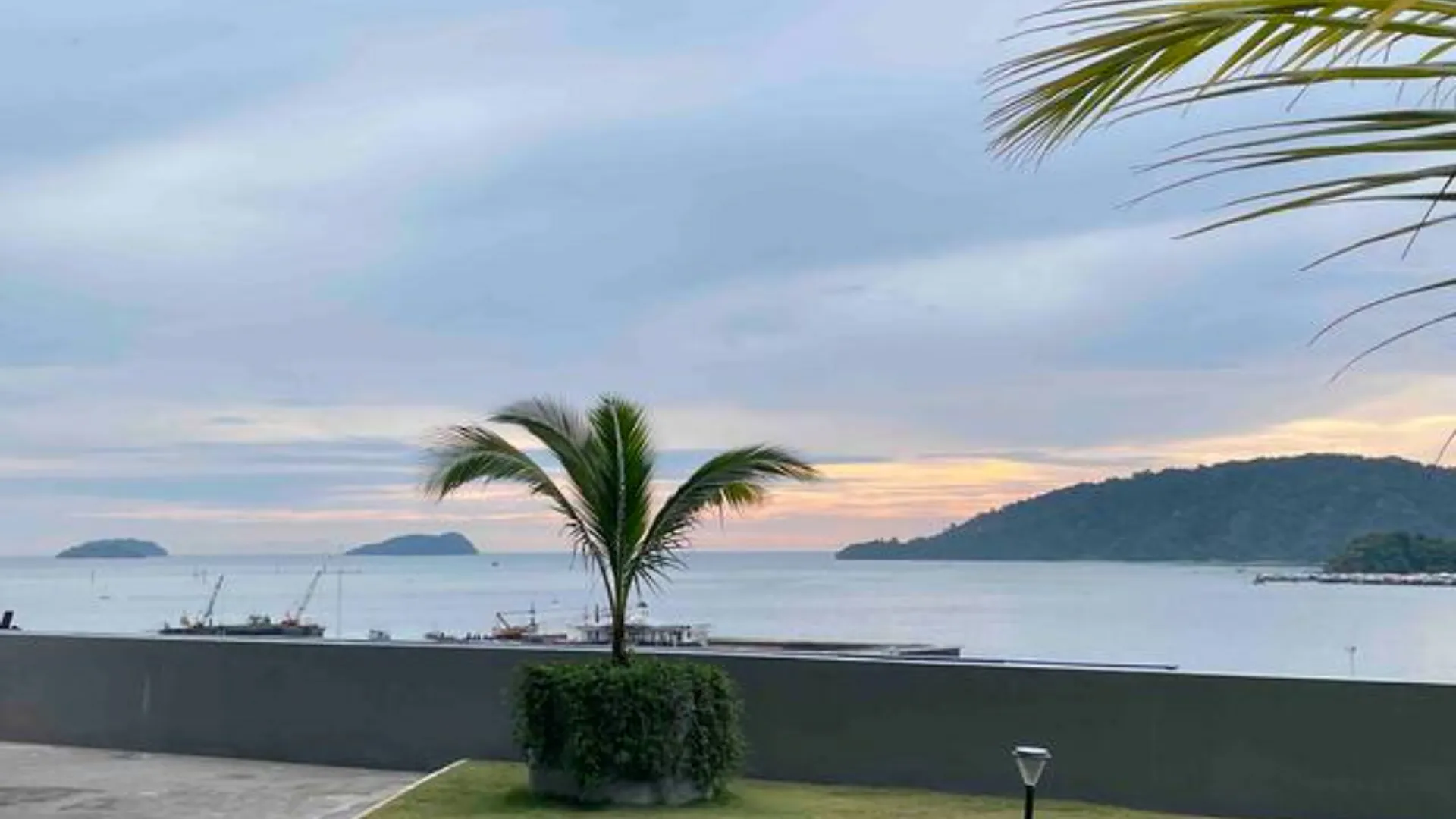 코타키나발루 쿠알라 펜유의 아파트먼트 (65m², 침실 2개, 프라이빗 욕실 2개) 3성급 싱글룸 수영장