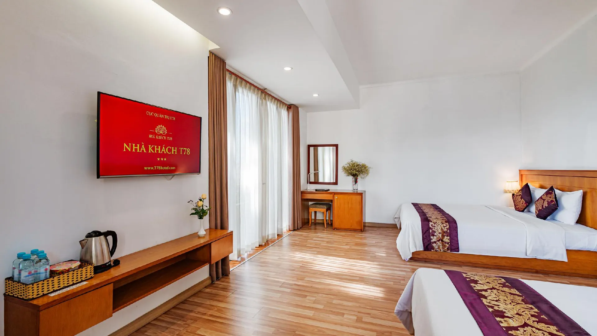 호치민 T78 호텔 (매니지드 바이 Nha khach T78) 3성급 호텔 스위트룸