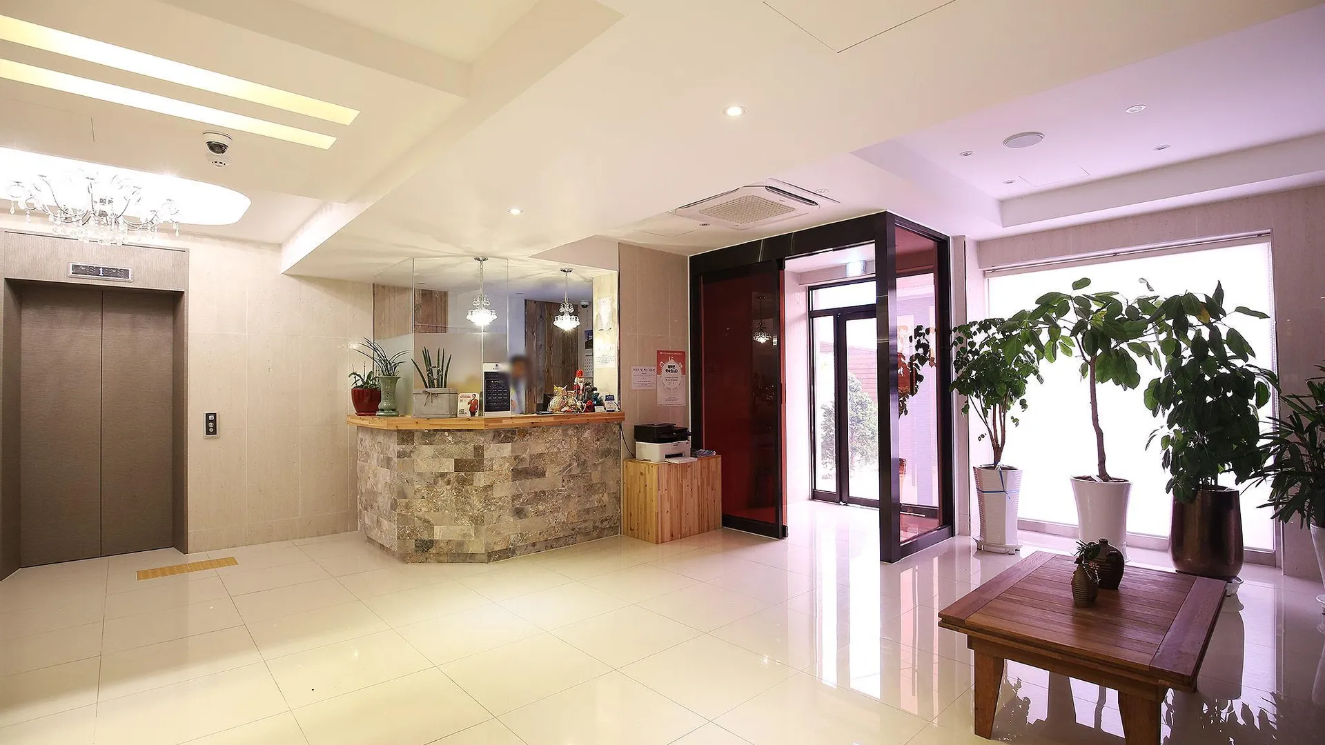 서천 호텔 카몬 호텔 로비