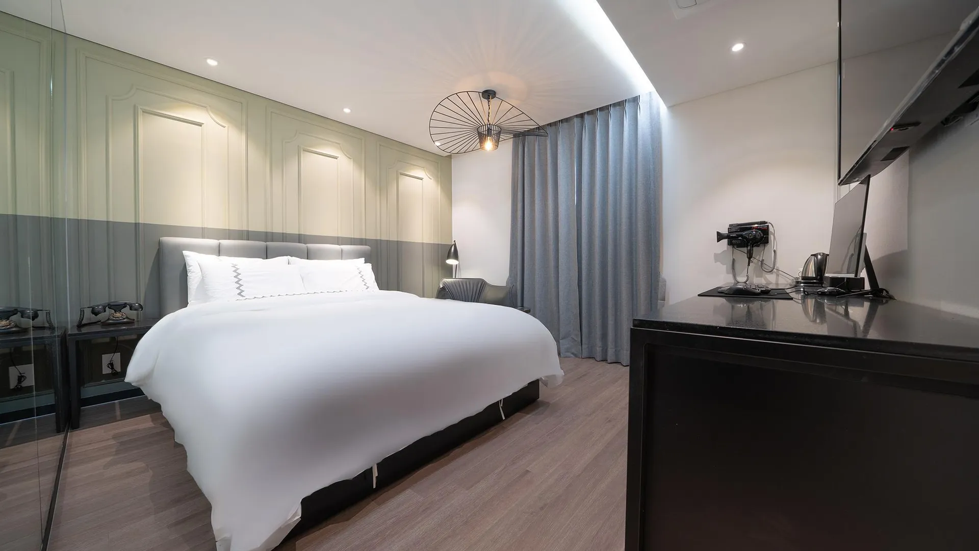 서울 화곡 앨리스 넥스트 도어 3성급 호텔 객실