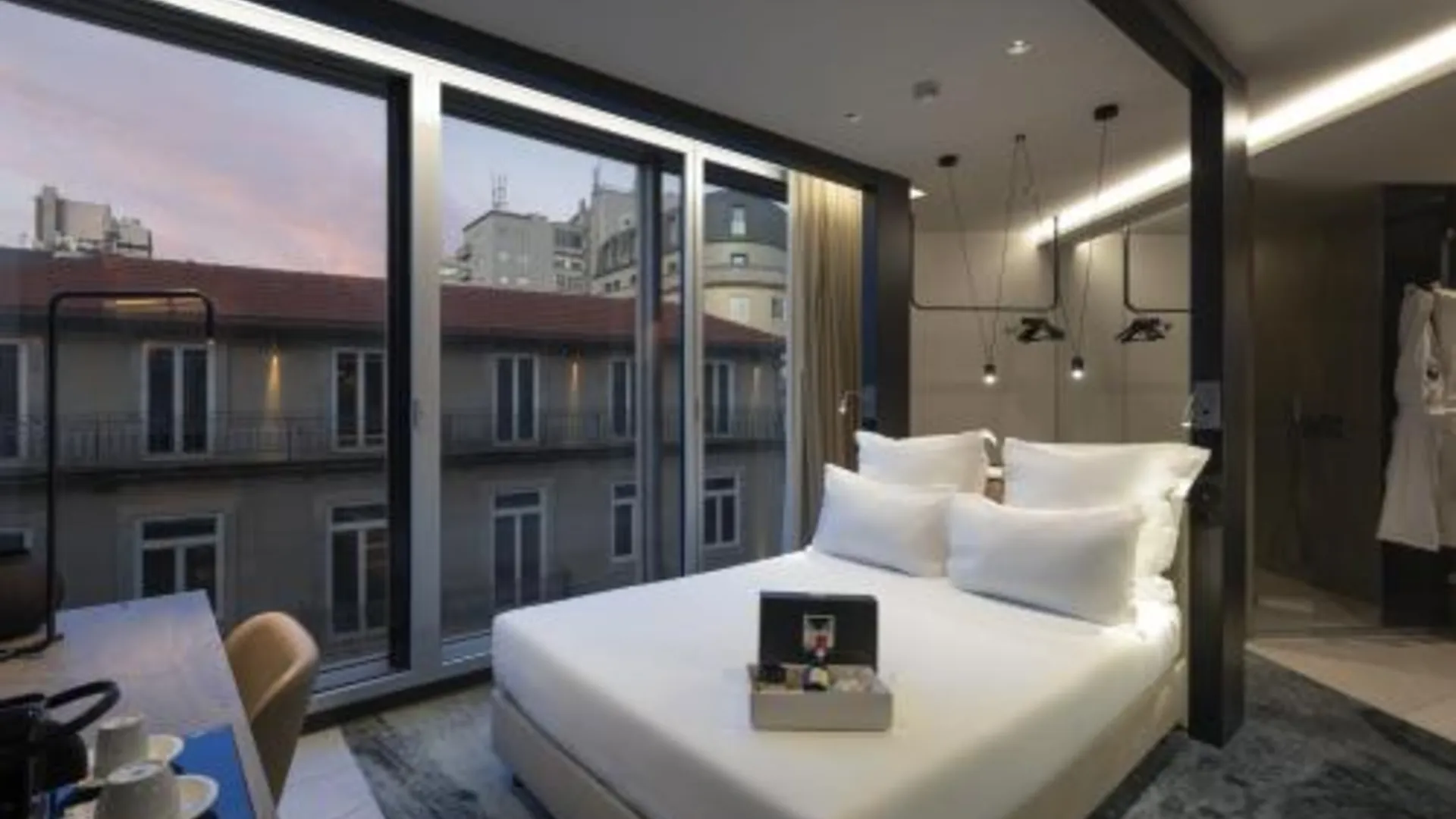 포르투 Porto Royal Bridges Hotel 4성급 호텔 객실