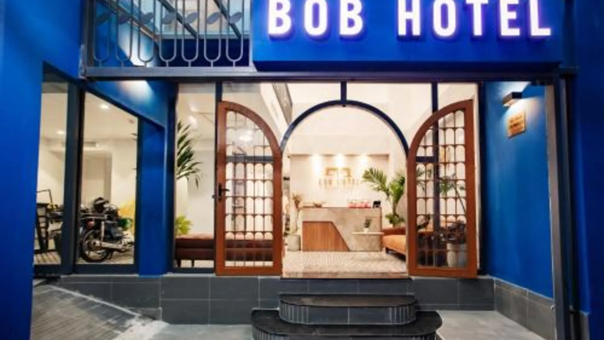 호치민 BOB호텔 - 부이 비엔 3성급 호텔 수영장