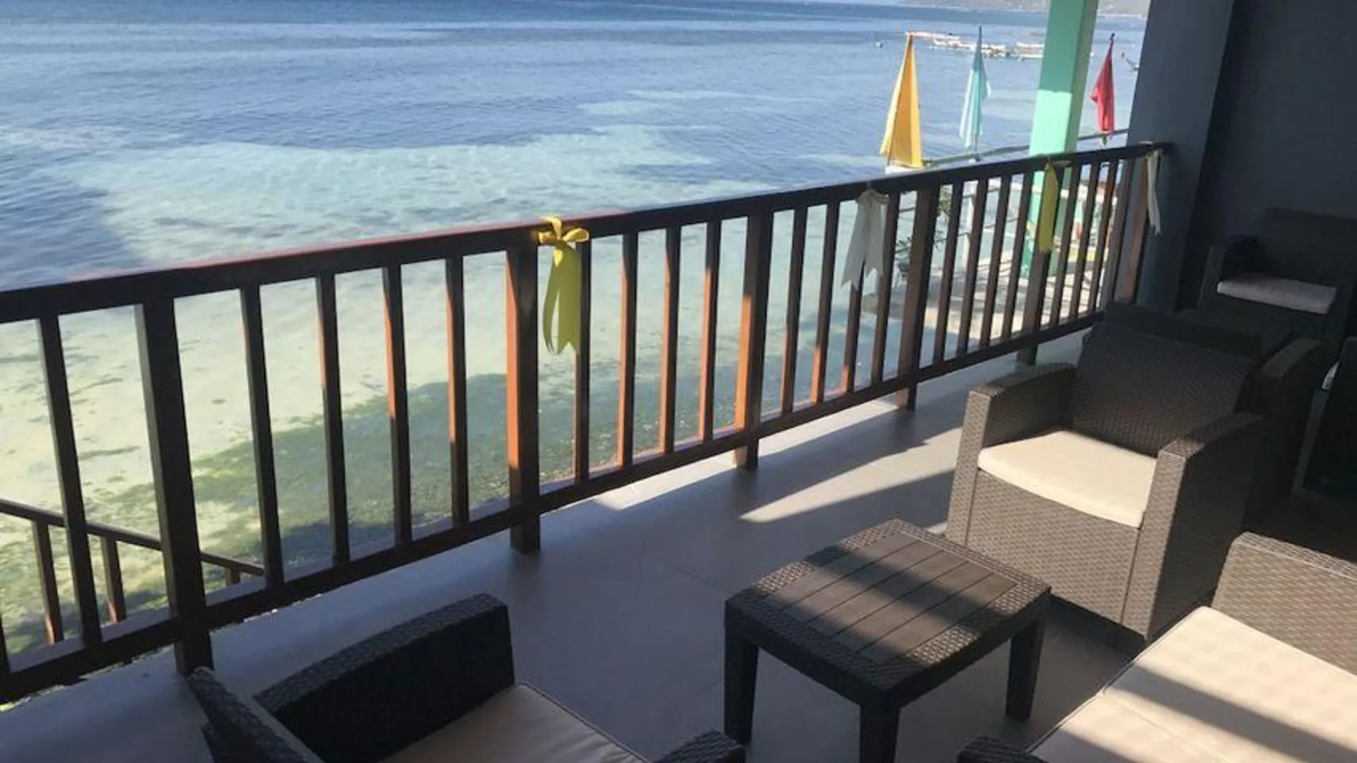 세부 바빌론 오슬롭 코스트 게스트하우스 2성급 호텔 외관