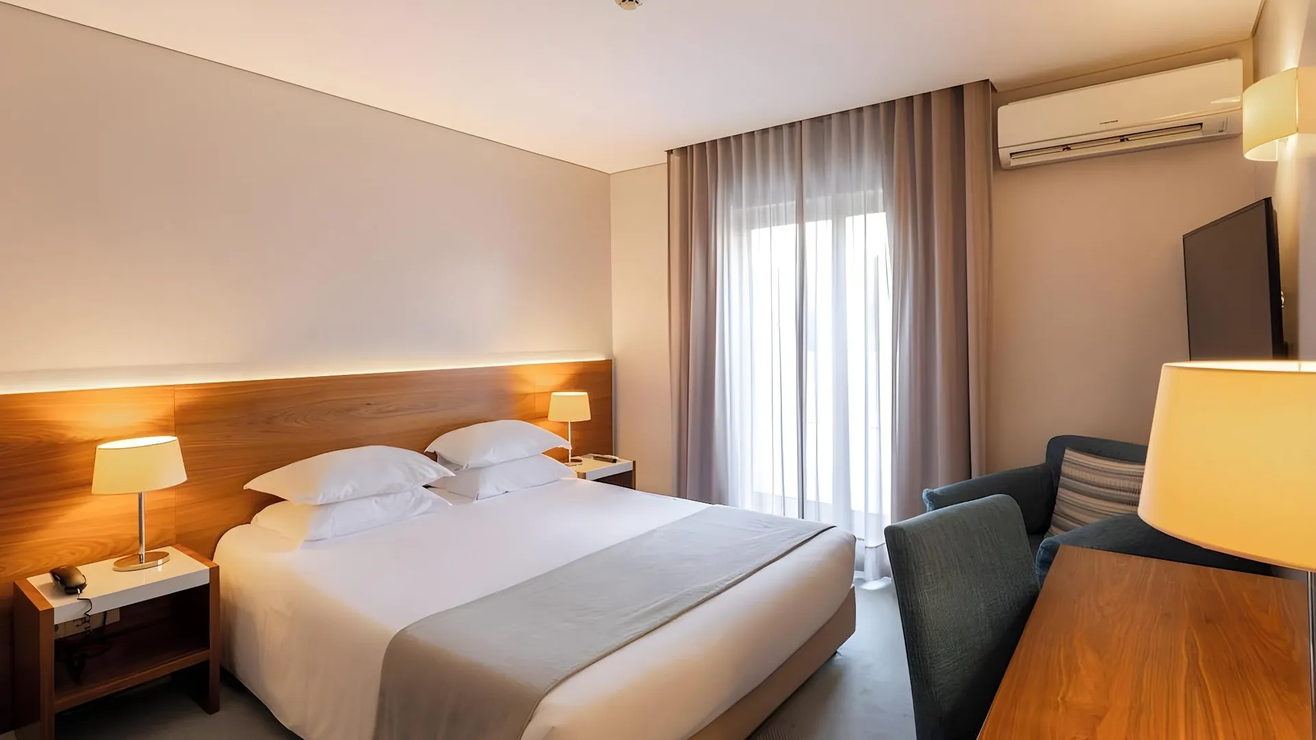 아마란테 호텔 나바라스 바이 타메가 클루베 3성급 호텔 스위트룸