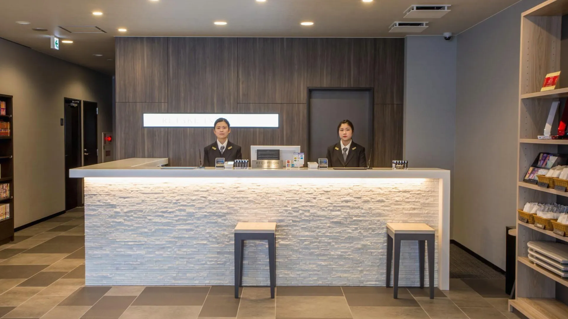 오사카 쿠레타케 인 오사카 사카이스지 혼마치 3성급 호텔 로비