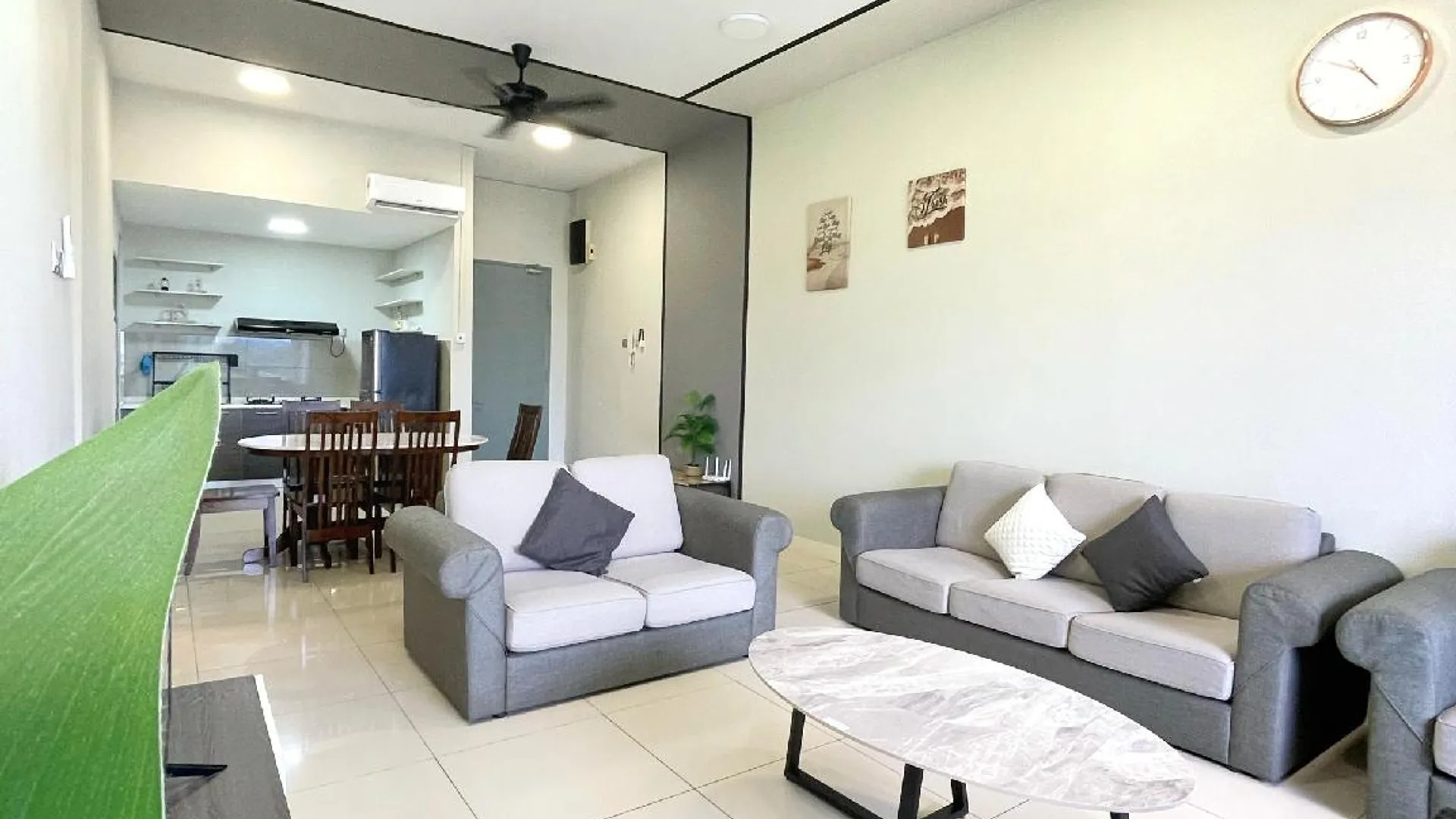 코타키나발루 시티 센터의 아파트먼트 (130m², 침실 3개, 프라이빗 욕실 2개) 4성급 싱글룸 외관