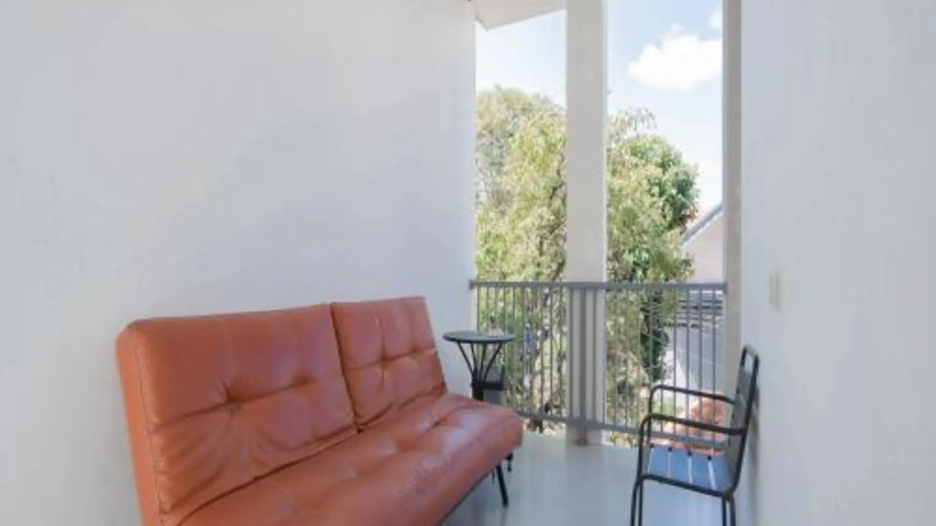 발리 레드도어즈 플러스 앳 켄카나 레지던스 짐바란 3성급 호텔 로비