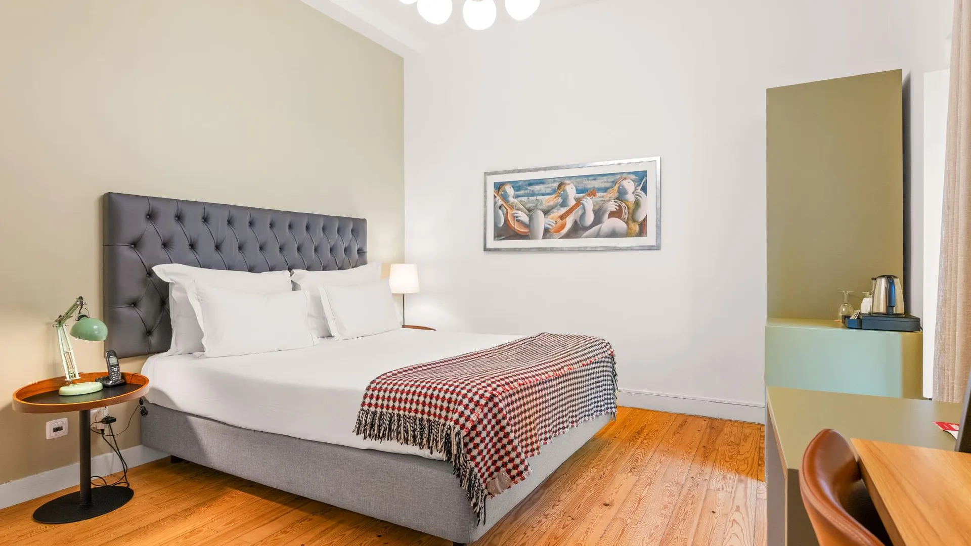 리스본 카사 두 바이후 바이 시아두 3성급 호텔 스위트룸