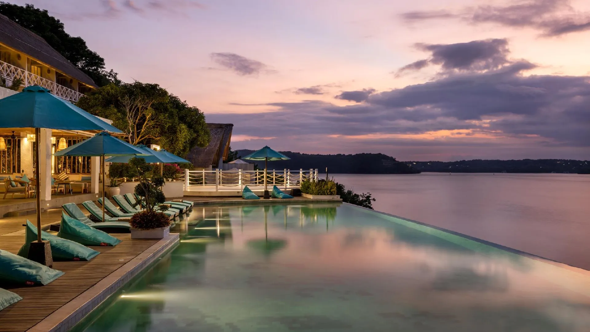 발리 프라마나 나투라 누사 페니다 4성급 호텔 객실