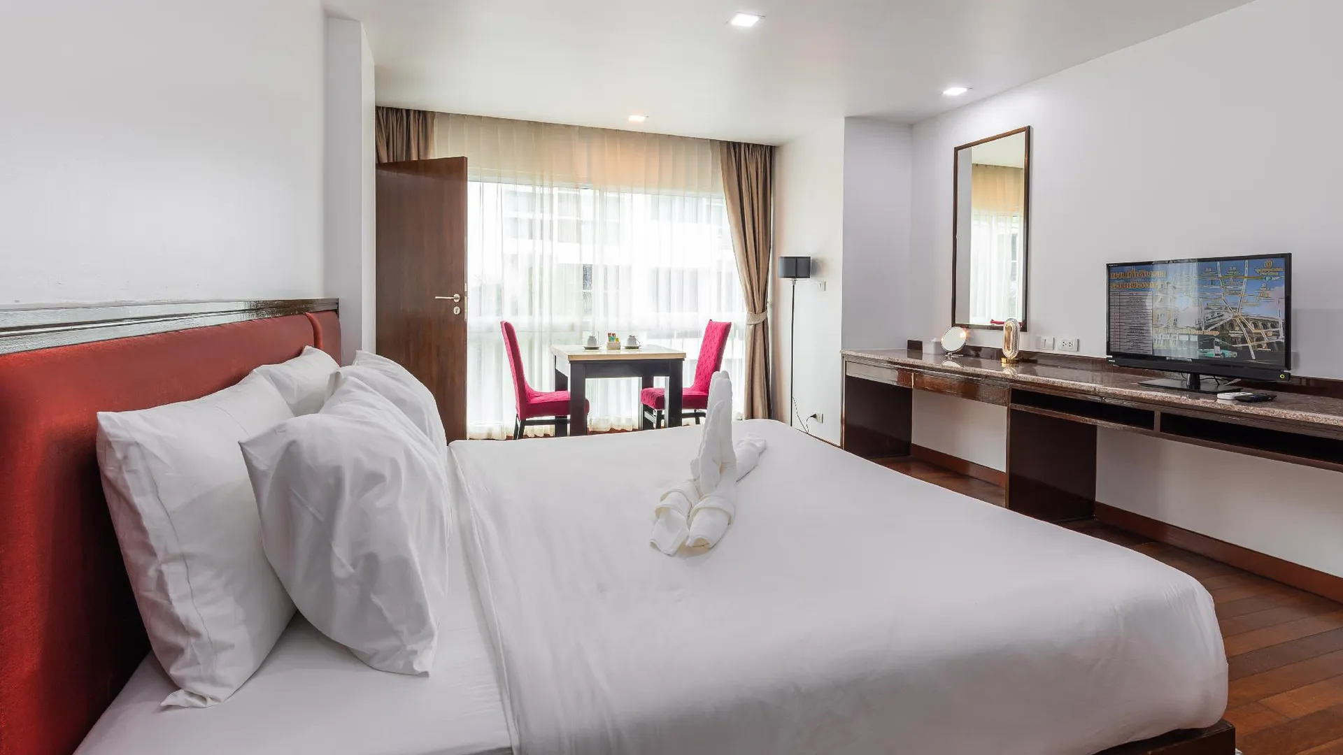 푸켓 더 크리스 리조트 호텔 4성급 호텔 스위트룸