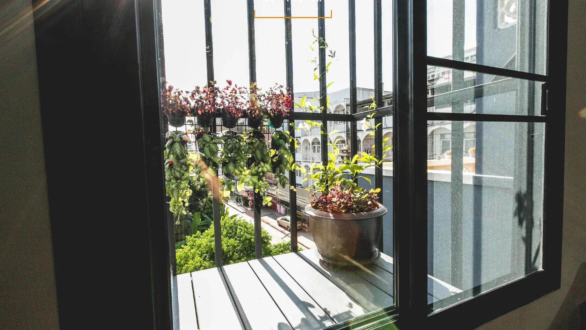 방콕 포스트 팩토리 비앤비 호스텔 2성급 호텔 레스토랑