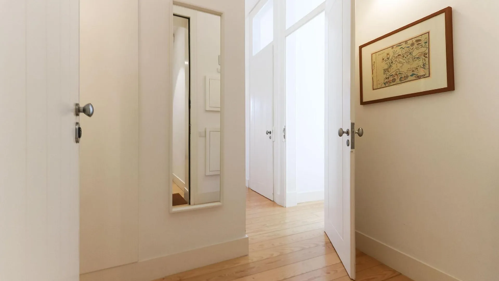 리스본 ALFAMA DELUXE by HOMING 4성급 게스트하우스 수영장