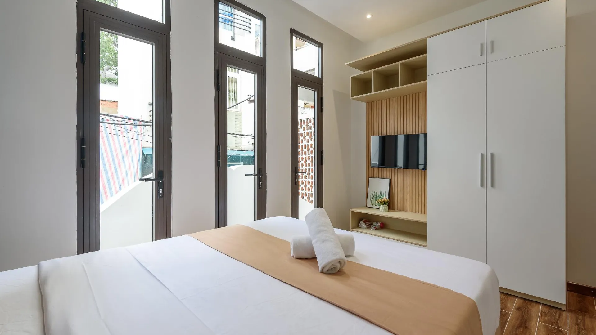 호치민 코즈룸 홈즈 - 준 코너 3성급 게스트하우스 스위트룸