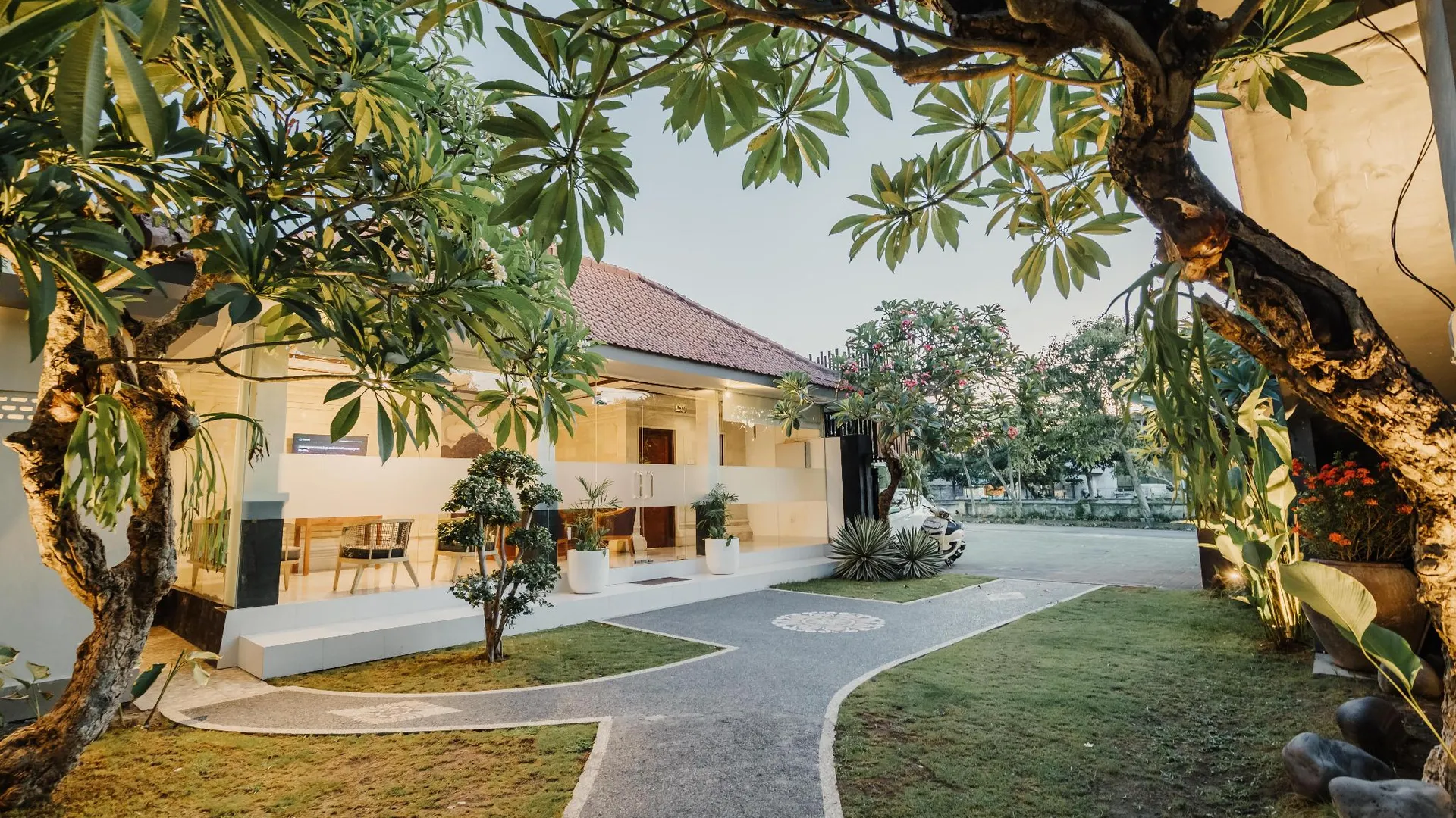 발리 유 스위트 스미냑 3성급 호텔 객실