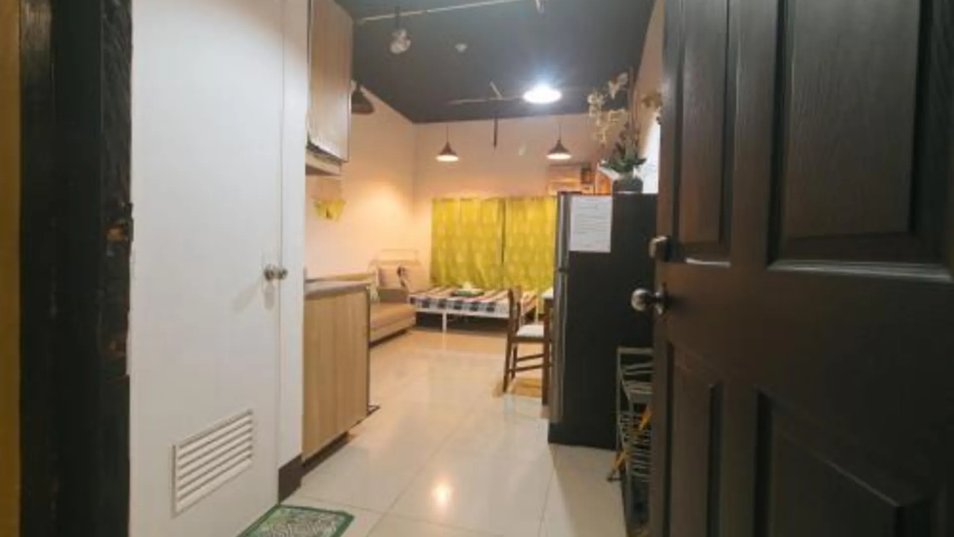 세부 산마리노 JY7 렌탈스 바이 레드도어즈 1성급 호텔 수영장