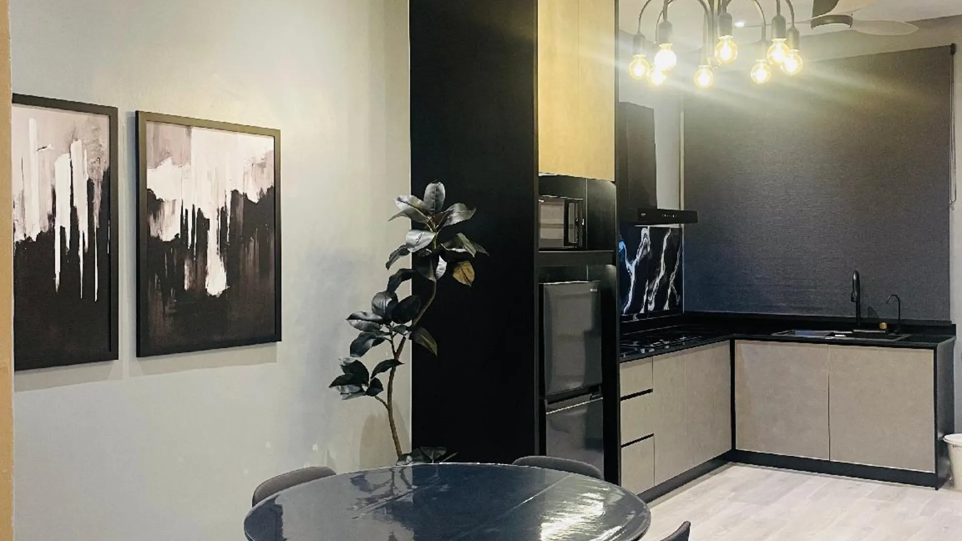 쿠안탄 레이크 치니의  (112m², 침실 3개, 프라이빗 욕실 2개) 3성급 게스트하우스 로비